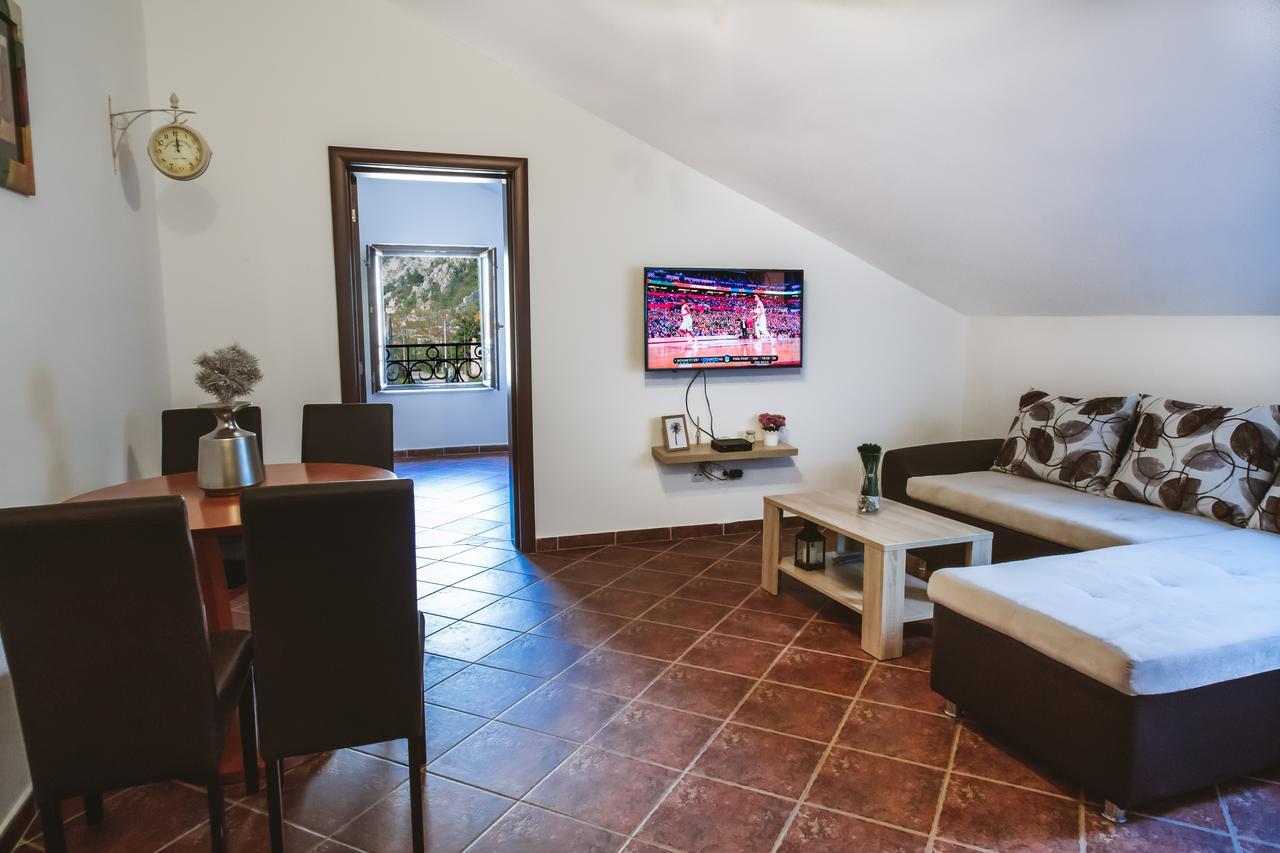 Apartment Atina โกตอร์ ภายนอก รูปภาพ